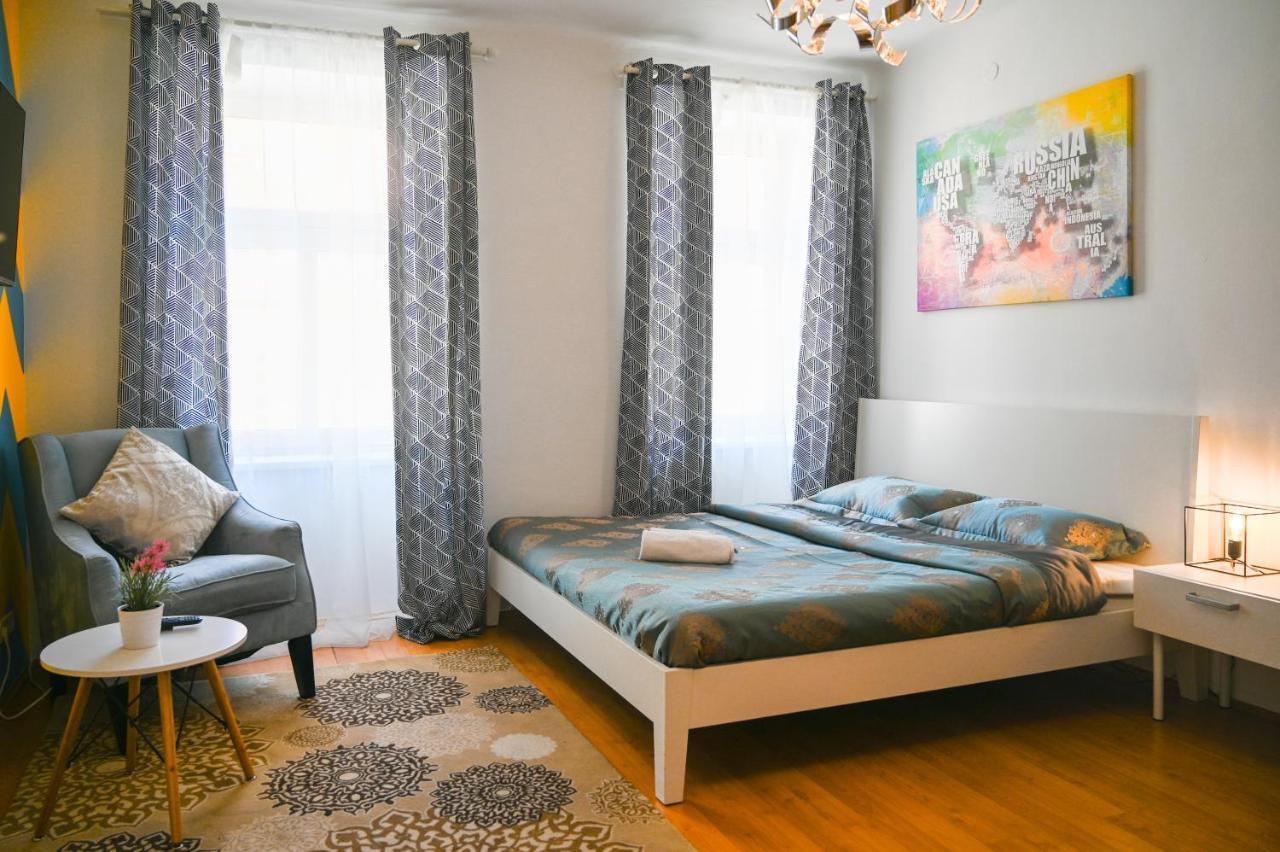 Backpacker Apartment Bahnhof Відень Екстер'єр фото