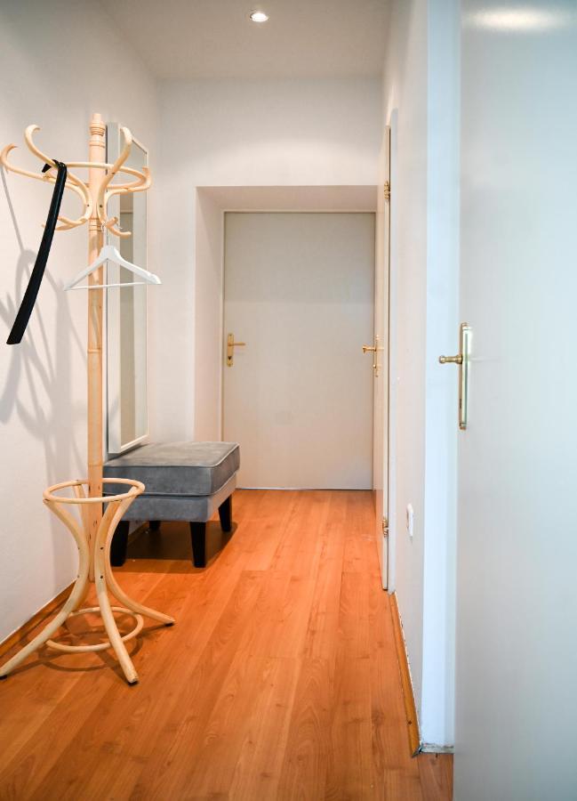 Backpacker Apartment Bahnhof Відень Екстер'єр фото