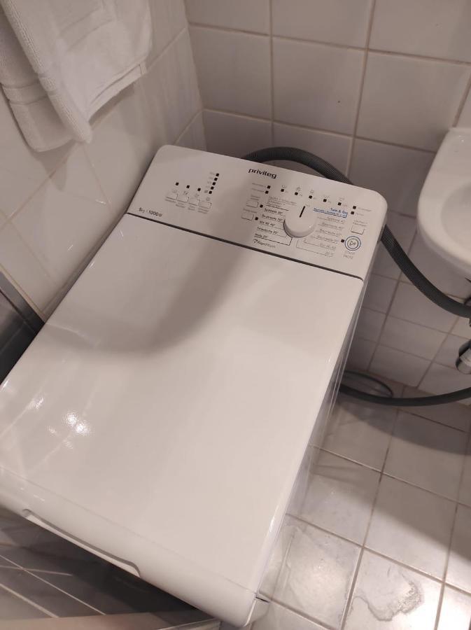 Backpacker Apartment Bahnhof Відень Екстер'єр фото